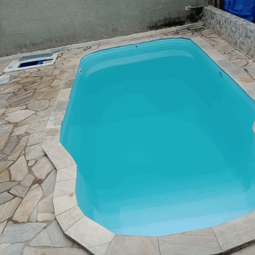 Piscina para aproveitar com amigos e boa companhia